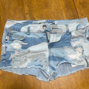 Celebrity Pink Light Camo Shorts